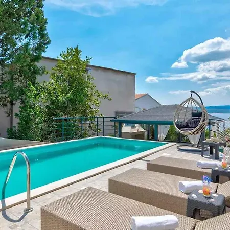 One-bedroom In Crikvenica Xlv Apartment *