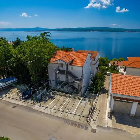 Apartment One-bedroom In Crikvenica Xlv